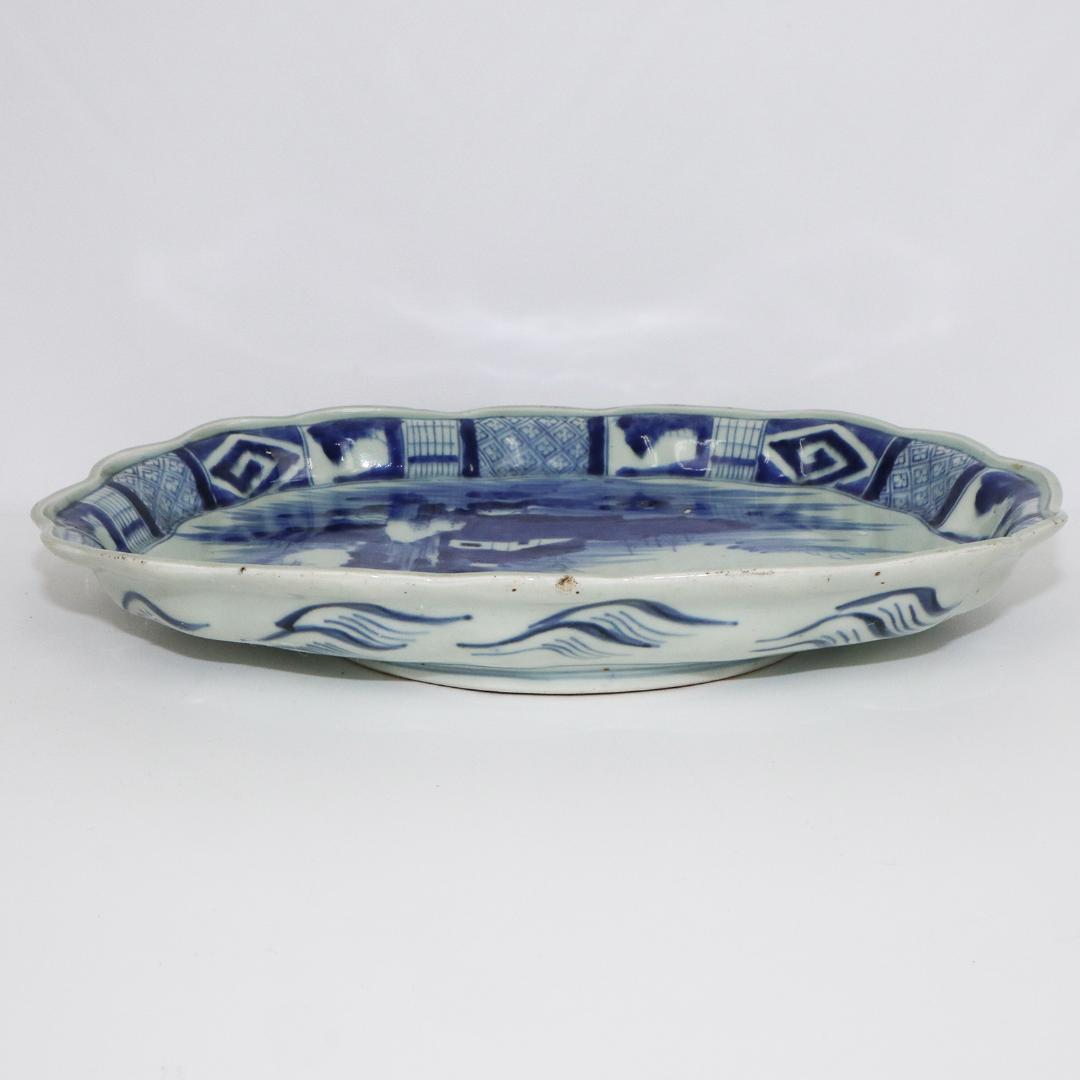 古伊万里 大皿 染付 在銘 龍 山水　幅32.5cm