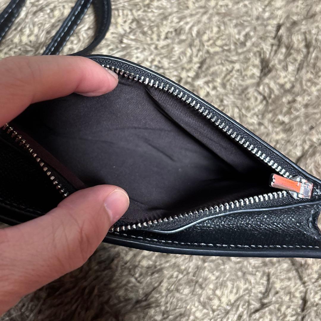 【新品未使用】COACH ノース／サウス フォーン クロスボディ（ブラック）