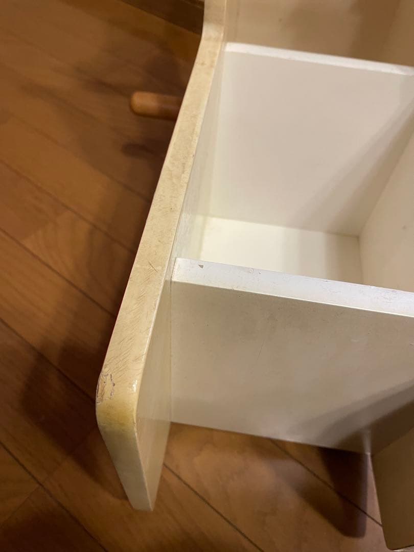 サンリオキティ　木製おもちゃ箱　収納BOX 木馬