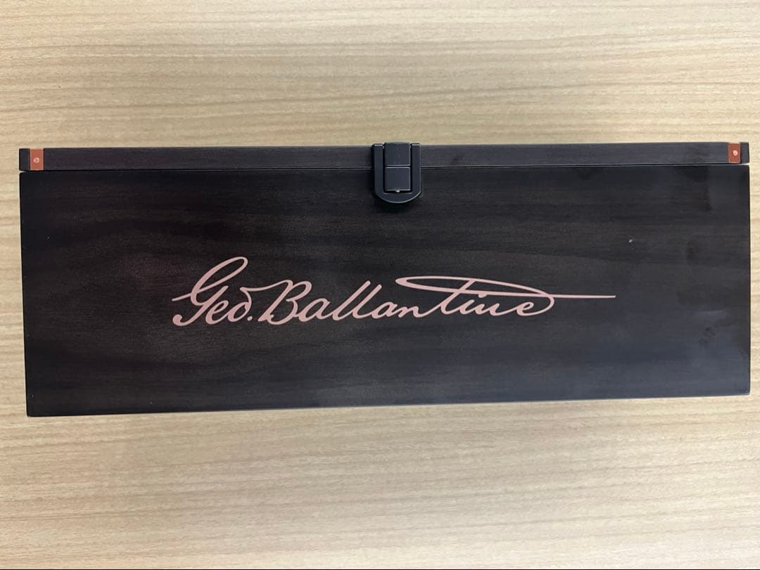 Ballantine's 30年ウイスキー 木箱入り