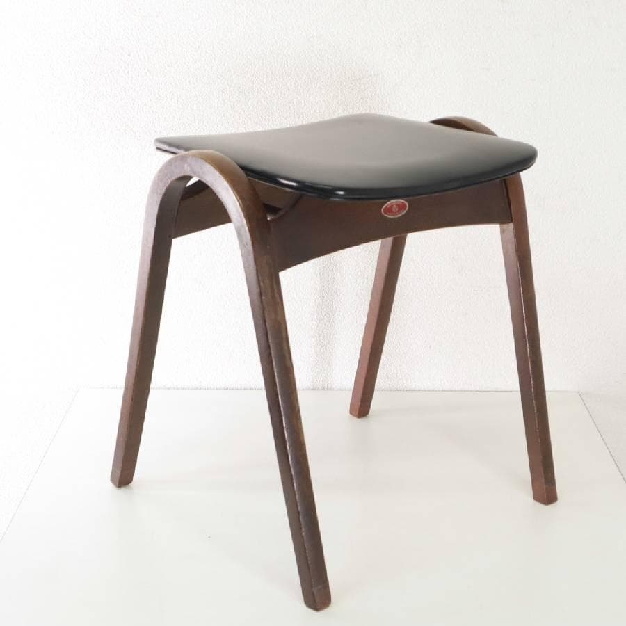 秋田木工 IDC大塚 No.202 剣持勇 スタッキングスツール 黒 PVC①