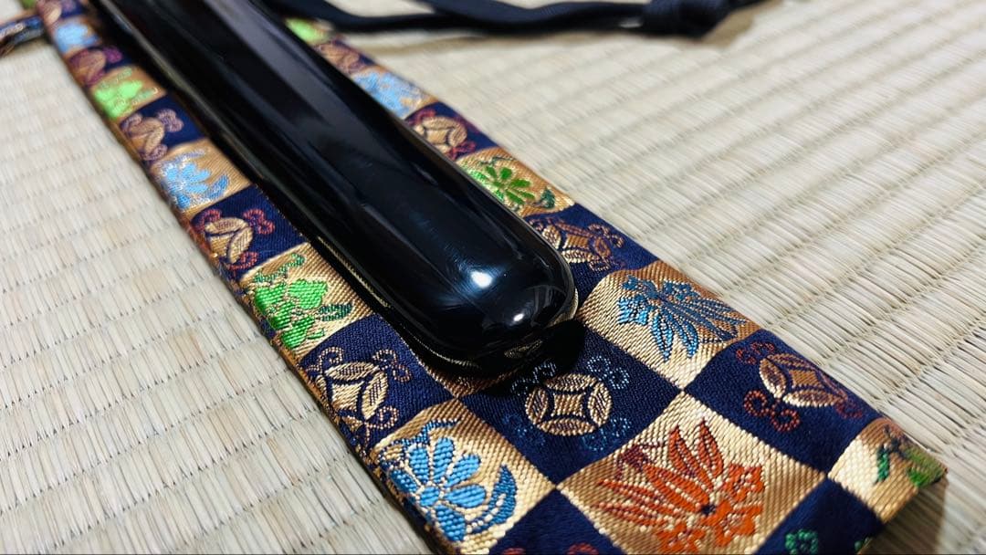 模造刀 拵え 短刀 二重刃文 御守刀 居合刀 高級刀袋付き 251012-1