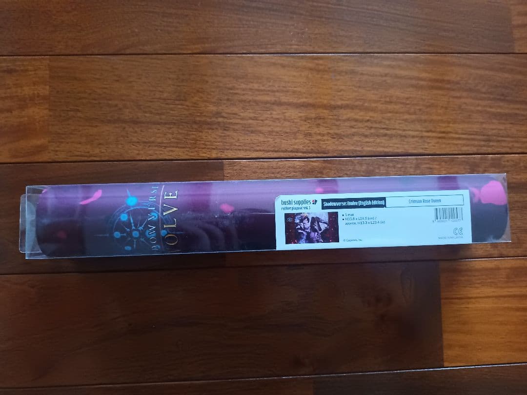 シャドウバースエボルヴ　海外限定 真紅のローズクイーン未開封プレイマット！