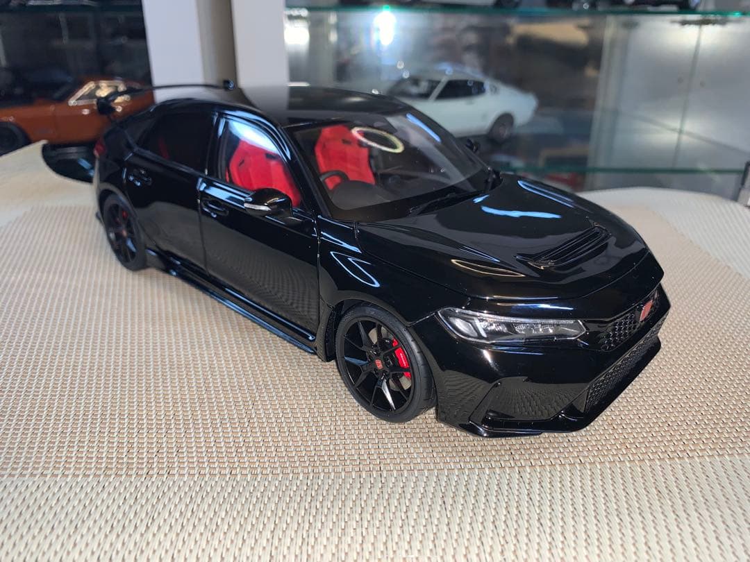 MOTORHELIX 1/18 ホンダシビックtypeR(ブラック)