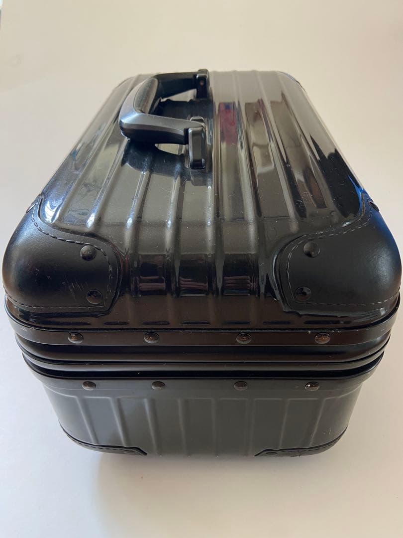 宋支配人リモワ　ビューティーケースSamba Novaサンバノヴァ 中古品