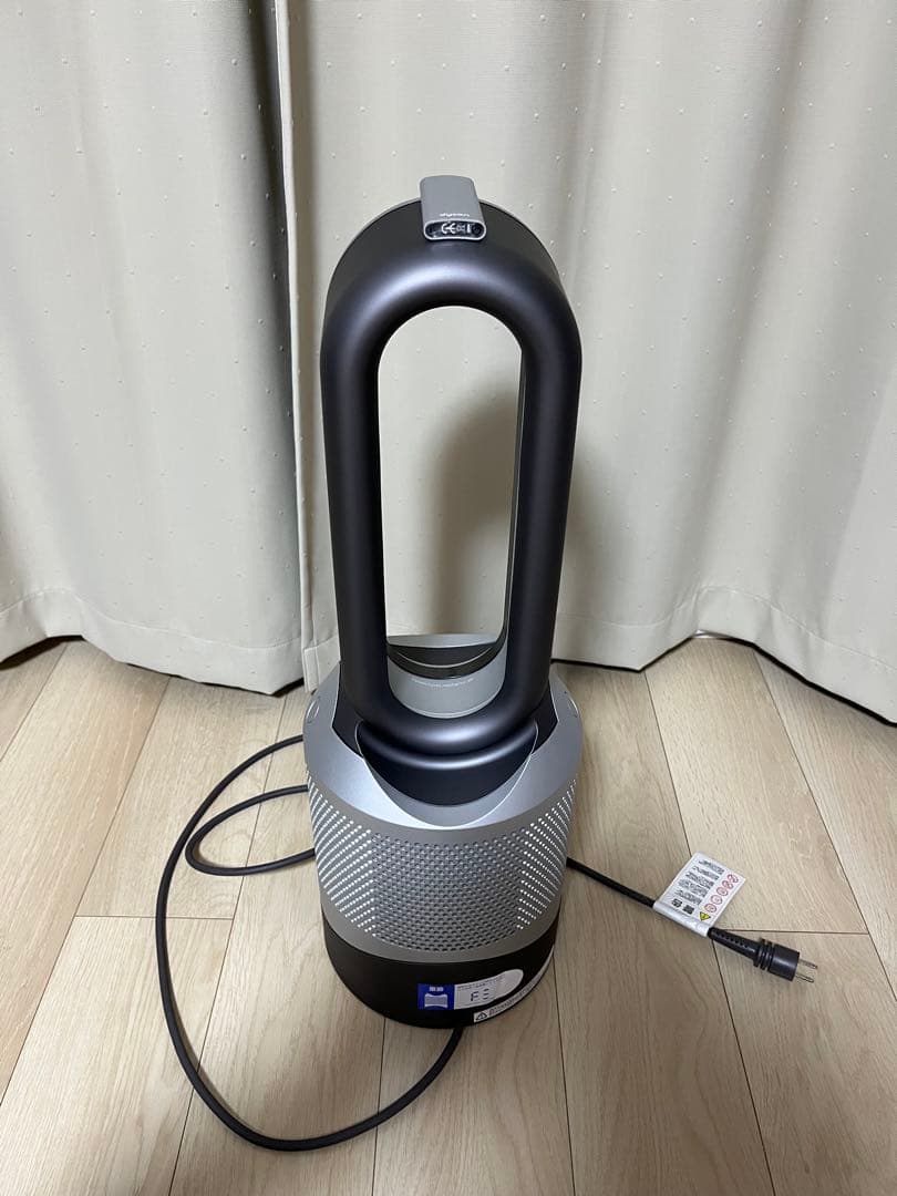 ダイソン空気清浄機機能付きファンヒーター　Dyson Pure Hot+Cool