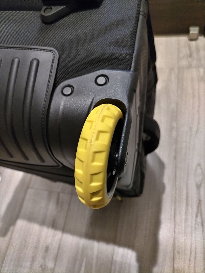 美品　アスレタ　キャリーケース　機内持込サイズ