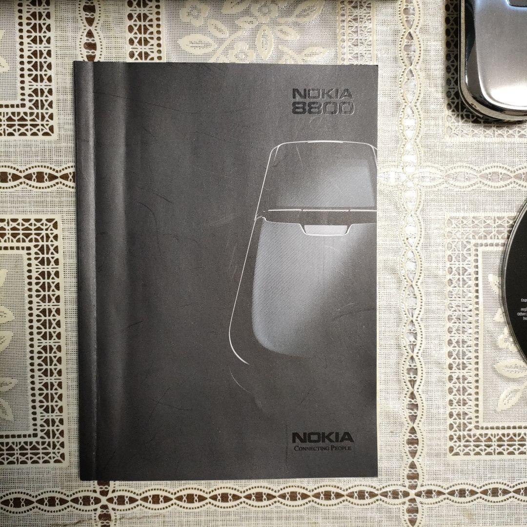 \"未使用\"ノキア携帯電話『NOKIA 8800』ドイツ製、充電器、各種付属品共箱