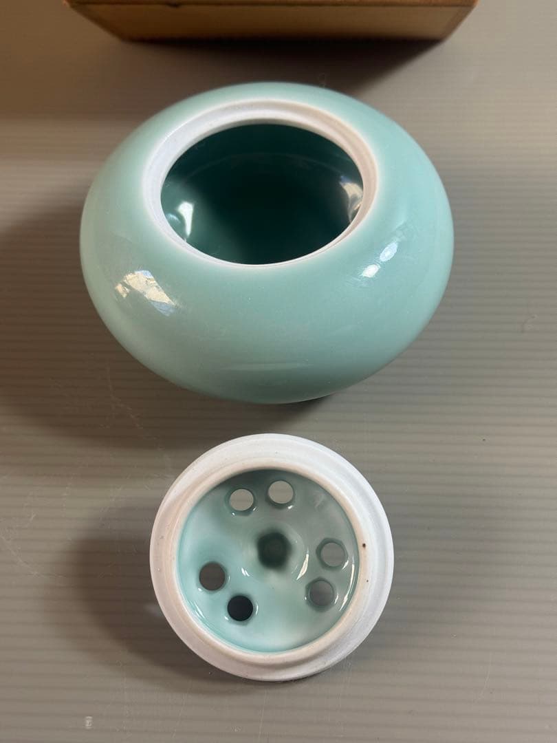 1546 鍋島焼　青磁　香炉　2客　未使用
