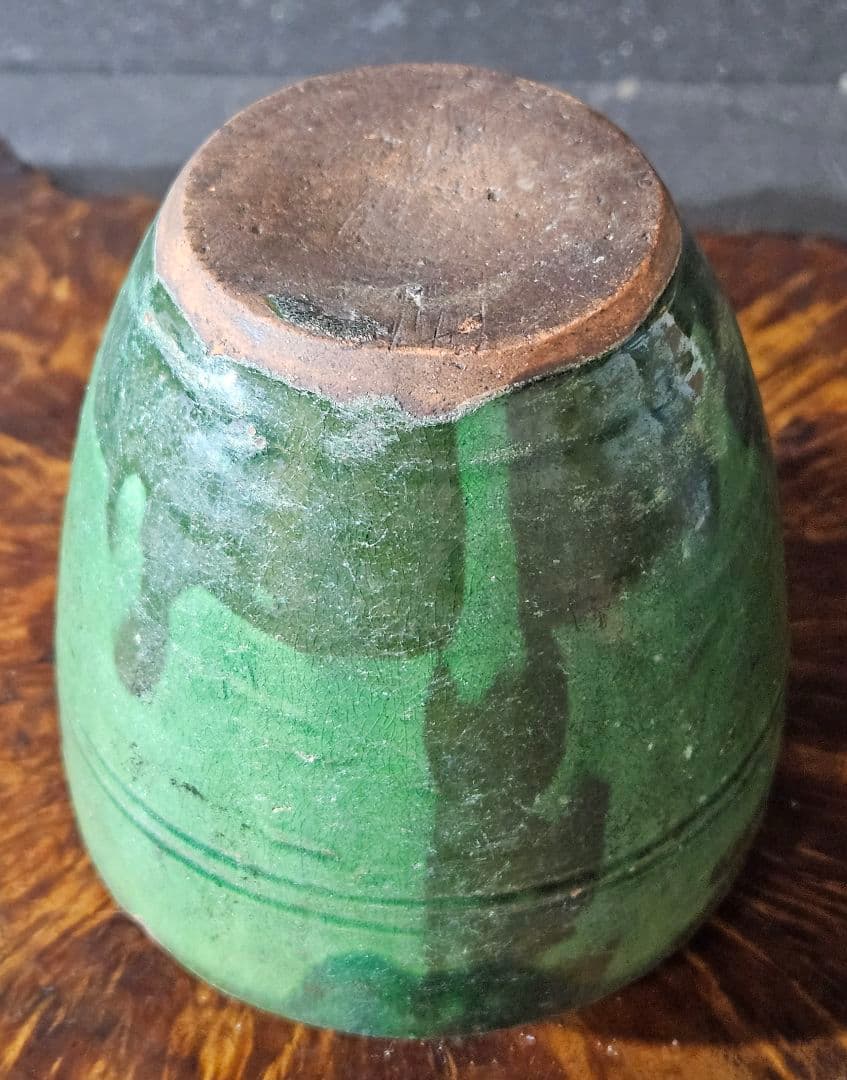 中国古美術　中国古陶磁器　古玩　遼時代　遼緑釉　緑交趾　陰刻輪線文様　小壺　罐