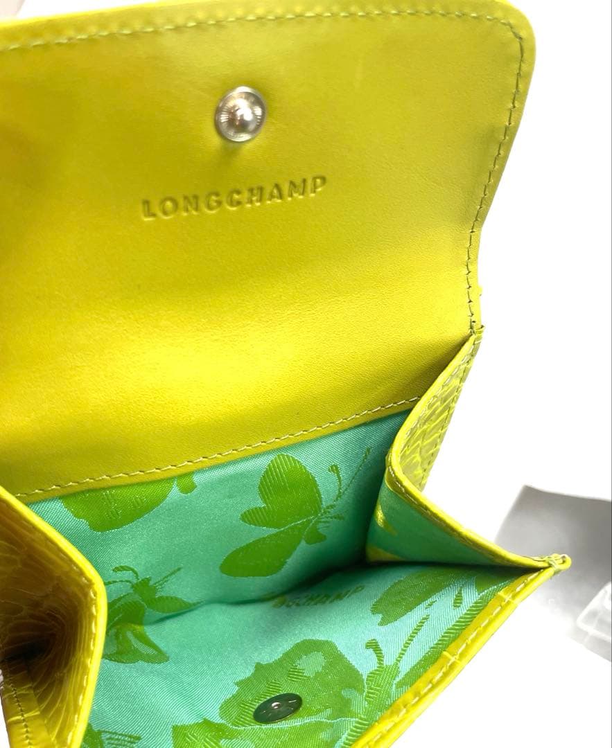 LONGCHAMP ロンシャン 型押し財布　2つ折り財布　コンパクトウォレット