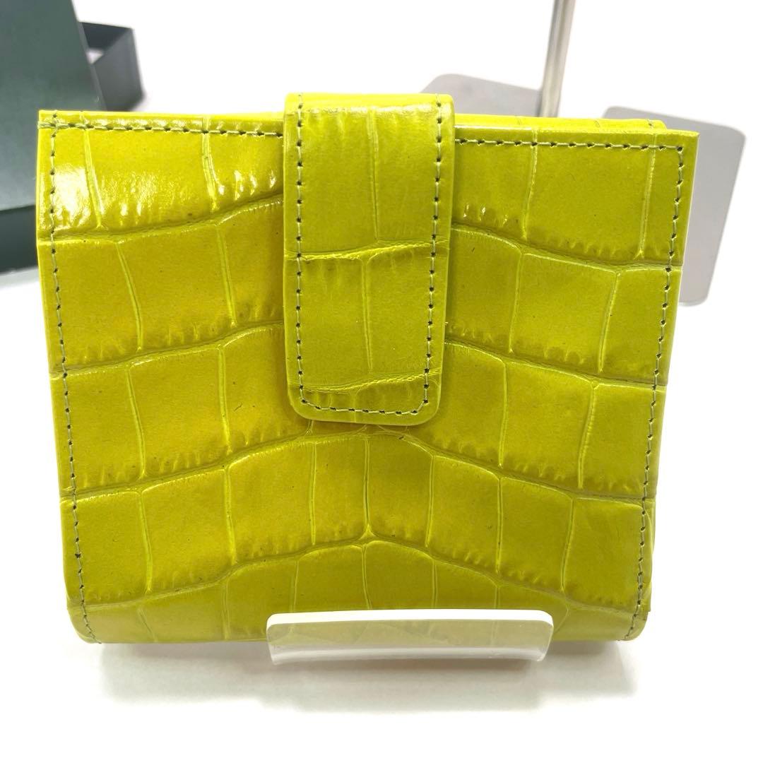 LONGCHAMP ロンシャン 型押し財布　2つ折り財布　コンパクトウォレット