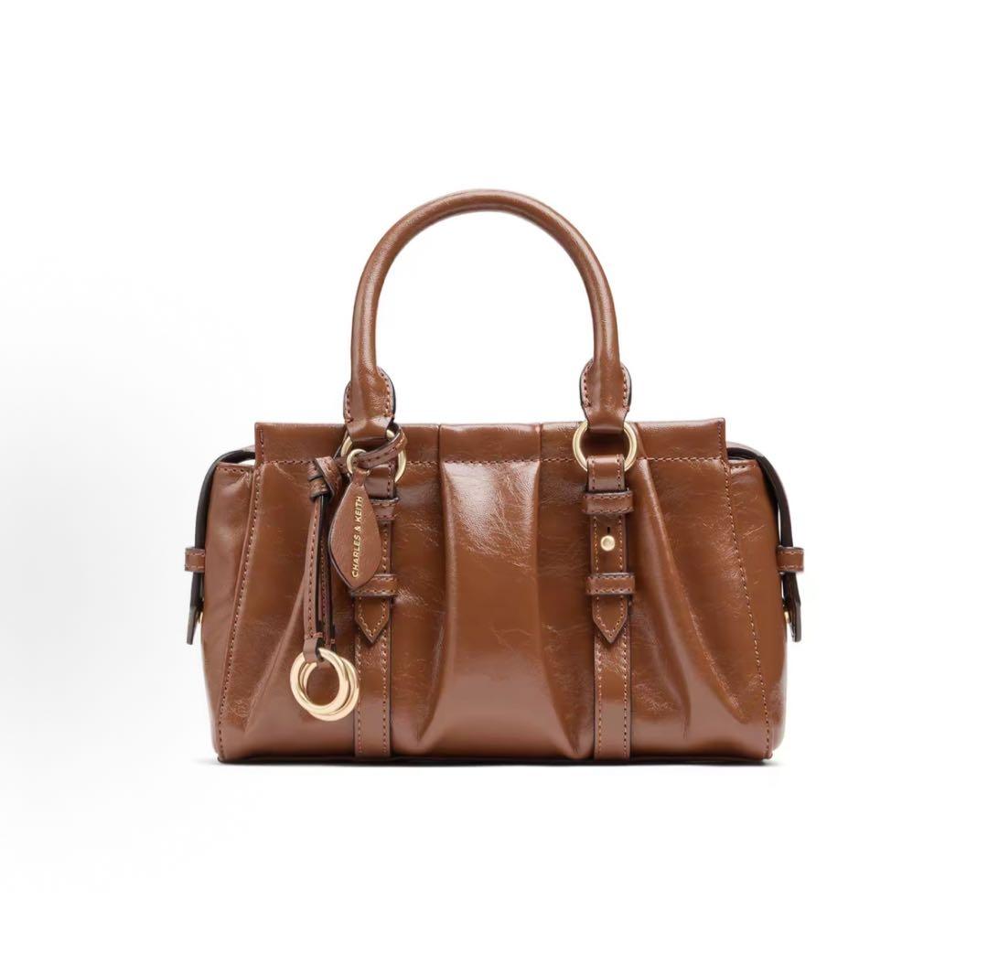 日本完売品CHARLES&KEITH 通勤ショルダー 巧克力ブラウン