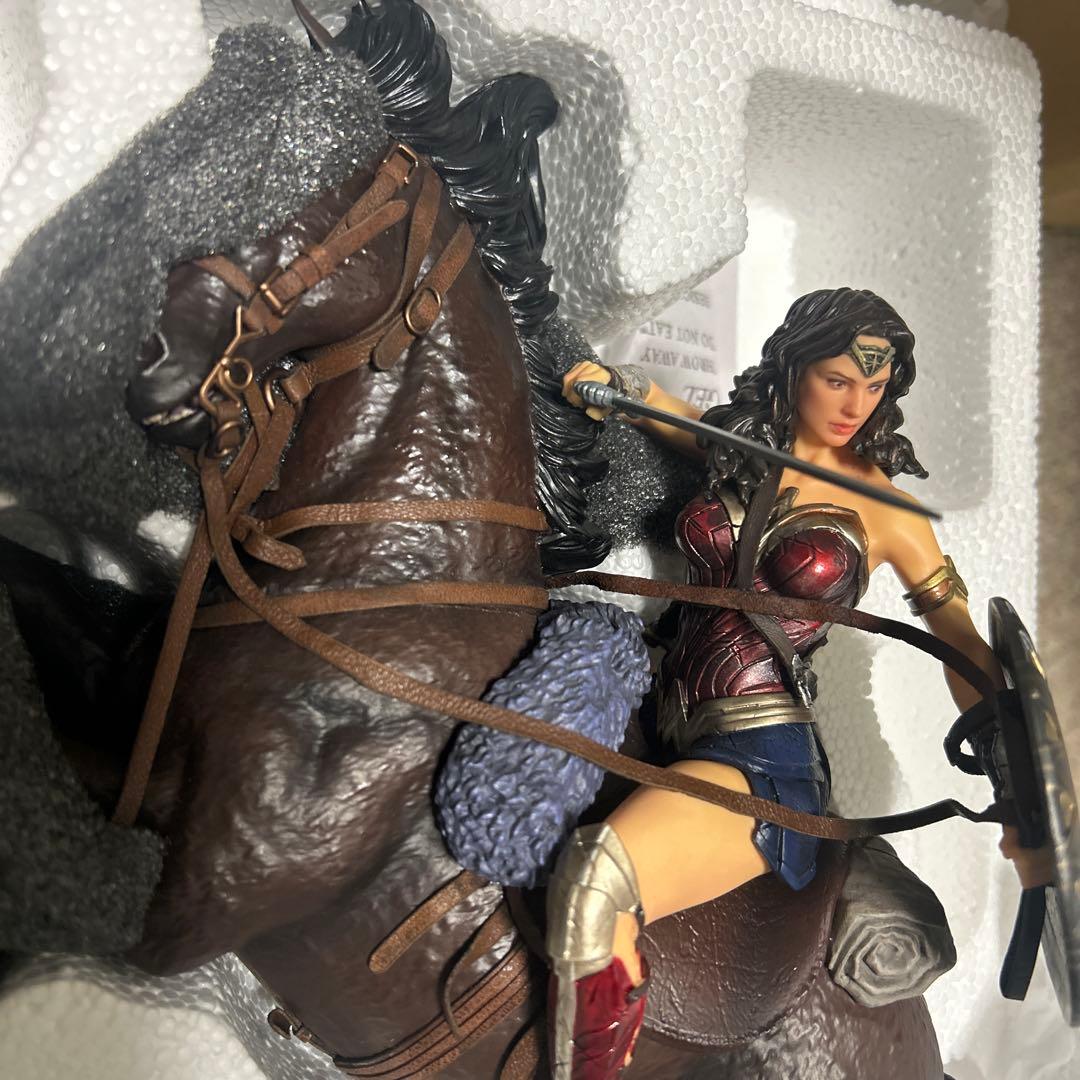 ワンダーウーマン 1/10 DX アートスケール スタチュー