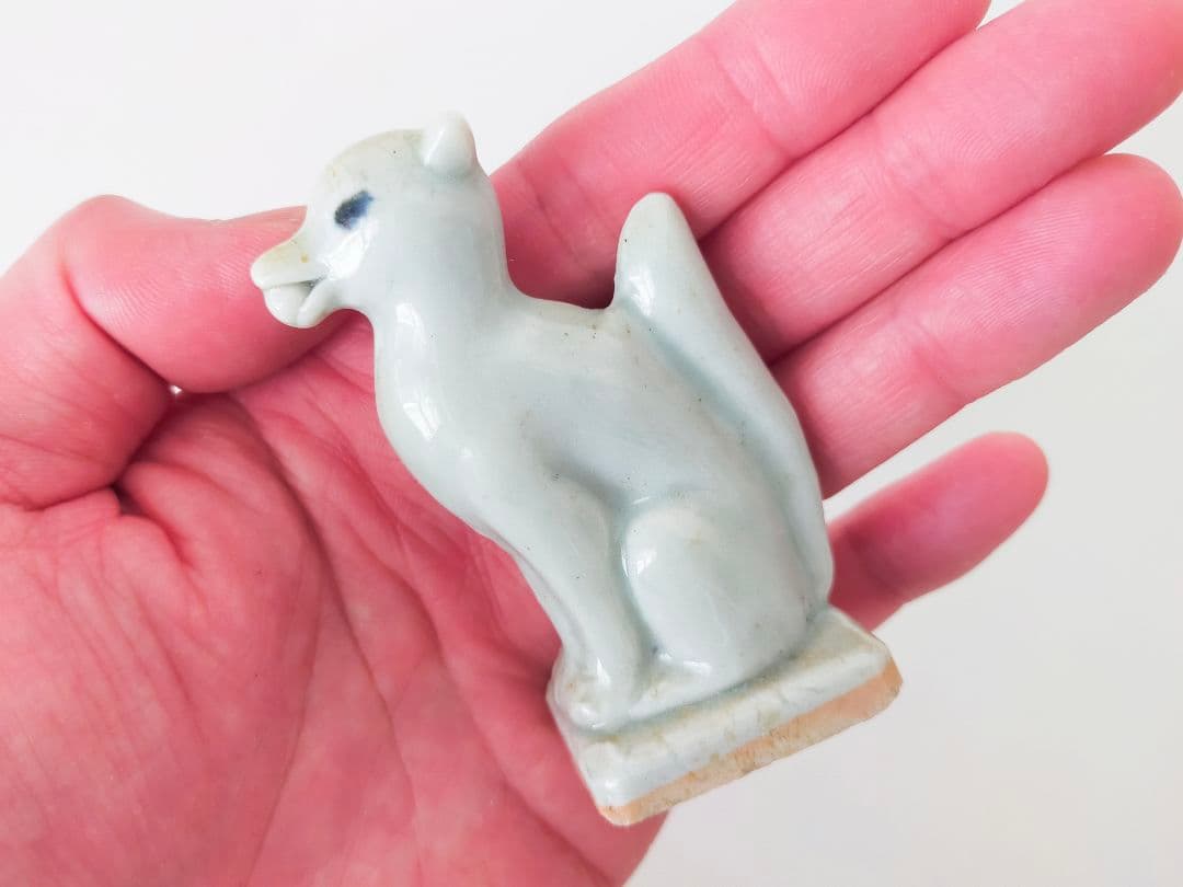 珍品、白磁、青磁 陶器の稲荷、狐 仏教美術 奉納、骨董 古伊万里?瀬戸?呪物