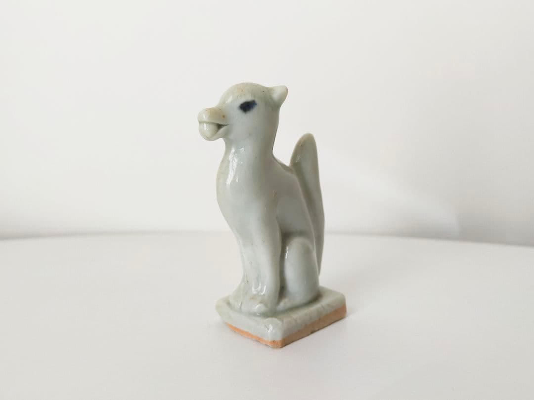 珍品、白磁、青磁 陶器の稲荷、狐 仏教美術 奉納、骨董 古伊万里?瀬戸?呪物