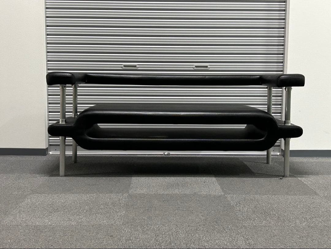 E&Y マガジンソファ 本革レザー　ブラック　マイケルヤング　2.5人掛けソファ