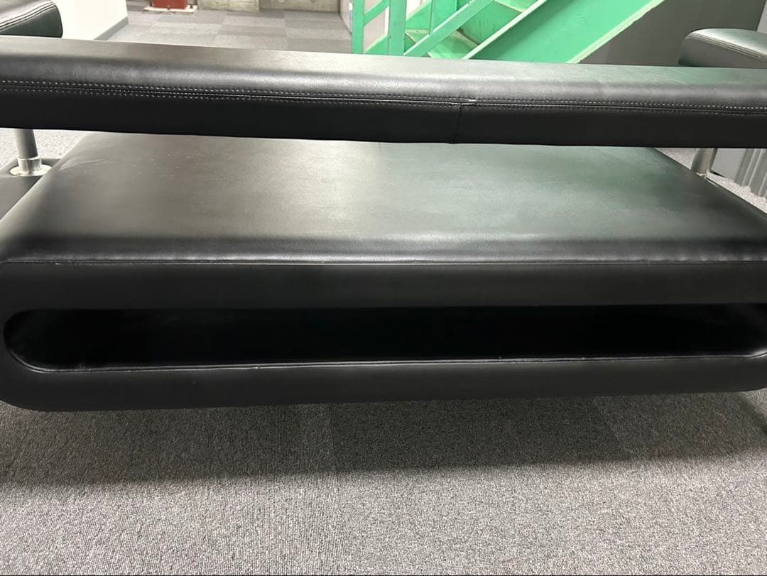 E&Y マガジンソファ 本革レザー　ブラック　マイケルヤング　2.5人掛けソファ