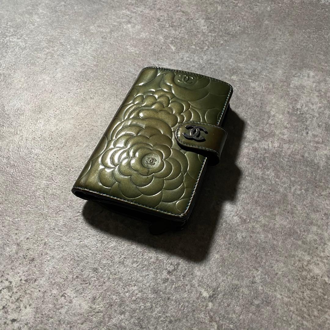 CHANEL シャネル カメリア 折り財布 ココマーク カード シール パテント