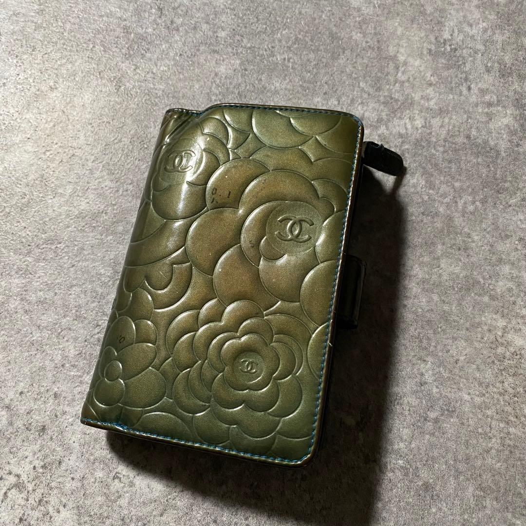 CHANEL シャネル カメリア 折り財布 ココマーク カード シール パテント