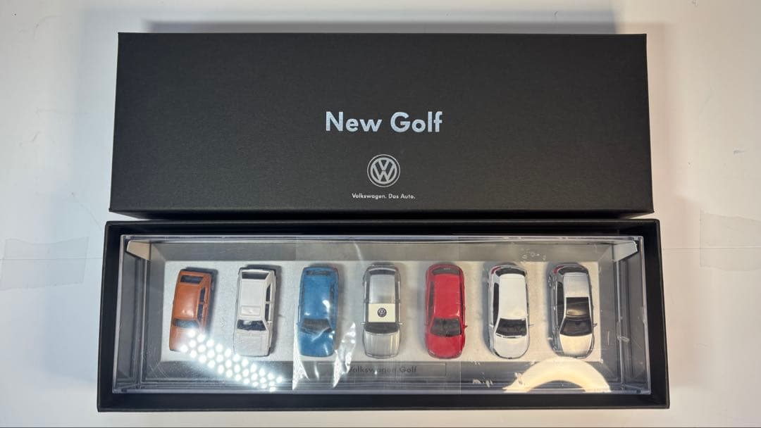 VW Golf Ⅰ〜Ⅶ 歴代ミニカーセット [ノベルティ 非売品］