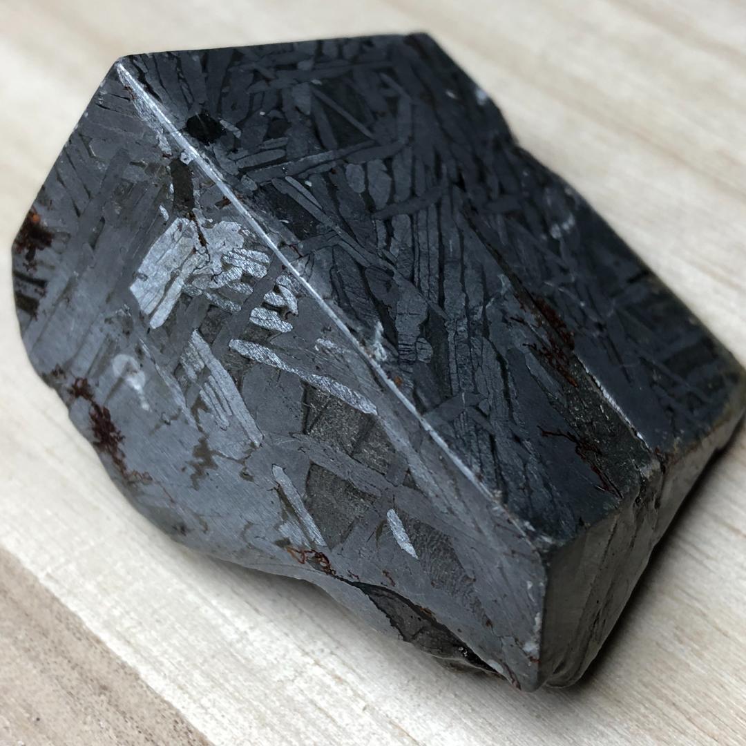 草*真様 隕石 鉄隕石　アルタイ隕石　外皮付き　ナチュラル 重さ約120ｇ　ケー