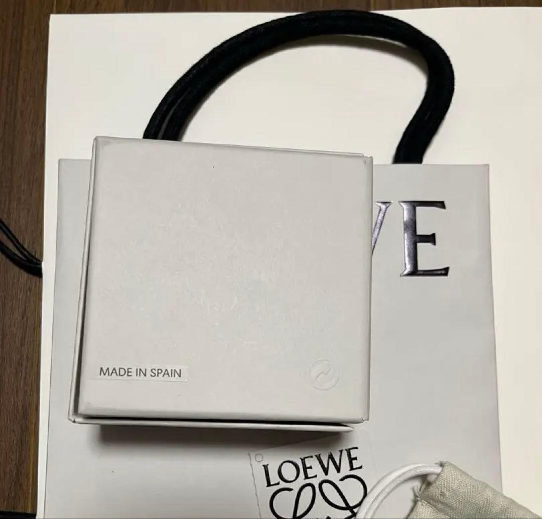 LOEWE　ロエベ　アナグラムブローチ　シルバー　新品未使用