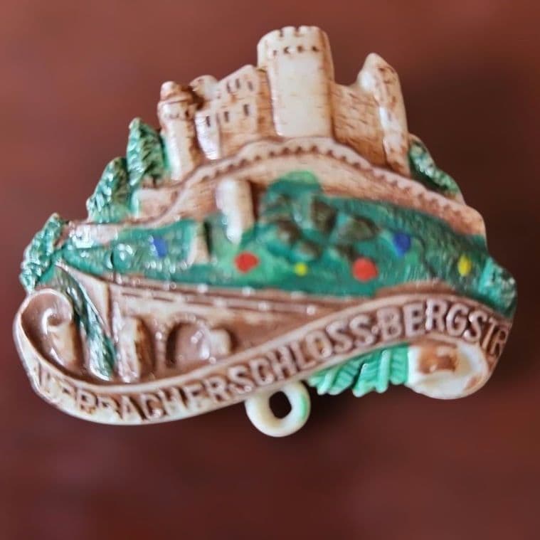 ヴィンテージドイツ観光名所 バッジ　スーベニアバッジ　城　大聖堂