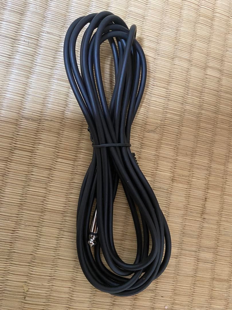 エレキギター アイボリー 3ピックアップ　その他道具全部セット。