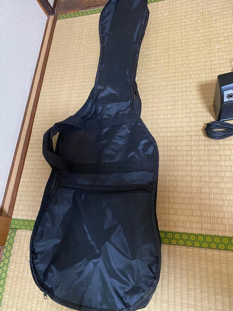 エレキギター アイボリー 3ピックアップ　その他道具全部セット。