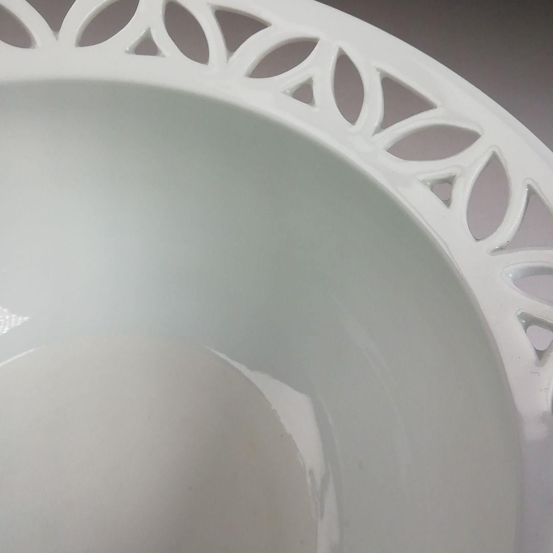 Ｓ９８２　建水　『平戸焼』『白磁　七宝透し』『横石嘉助』　共箱　茶道具