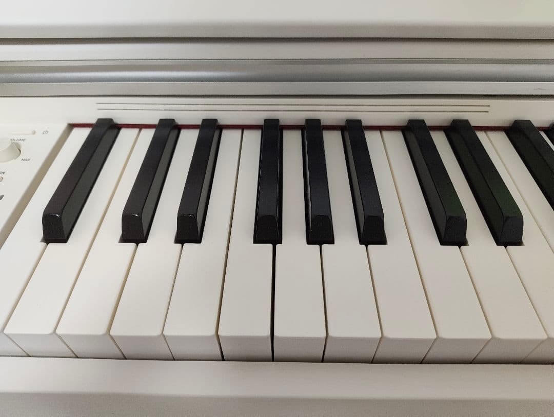 【ほぼ新品】CASIO 電子ピアノ Privia PX-770WE 88鍵