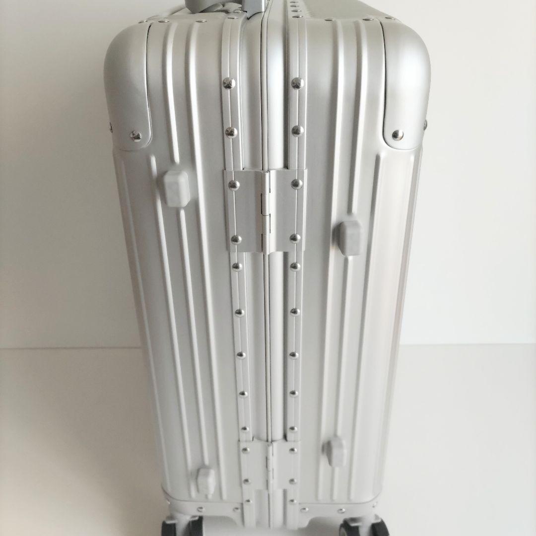 【未使用に近い】 メルセデス・ベンツ アルミスーツケース 32L