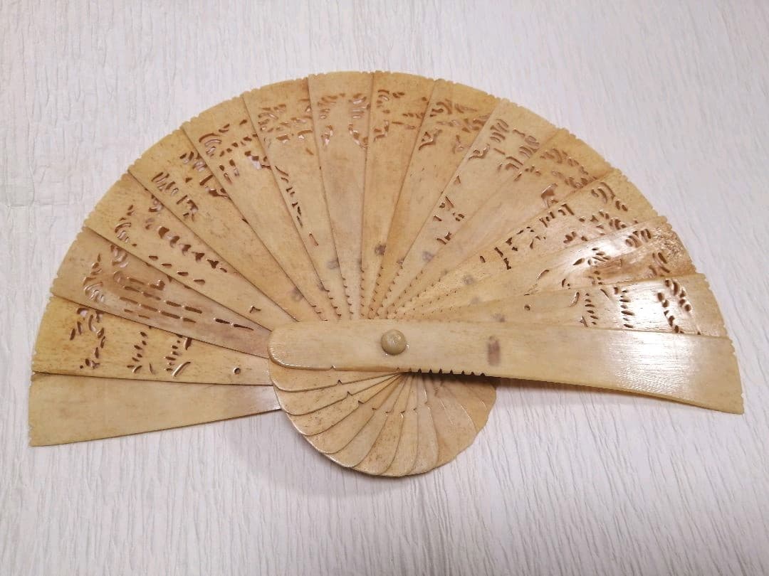 彫り　扇子　鹿　角　骨董　福　神　縁起物
