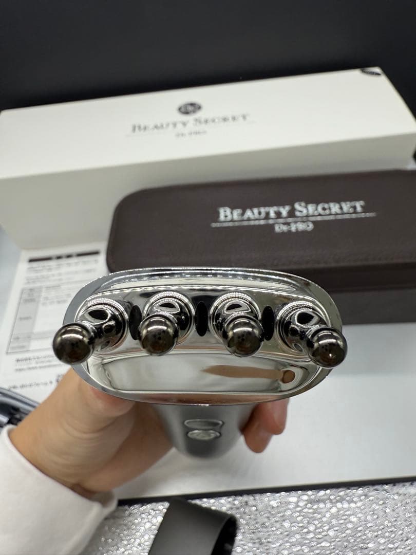 【ほぼ未使用】BEAUTY SECRET D-PRO 美顔器