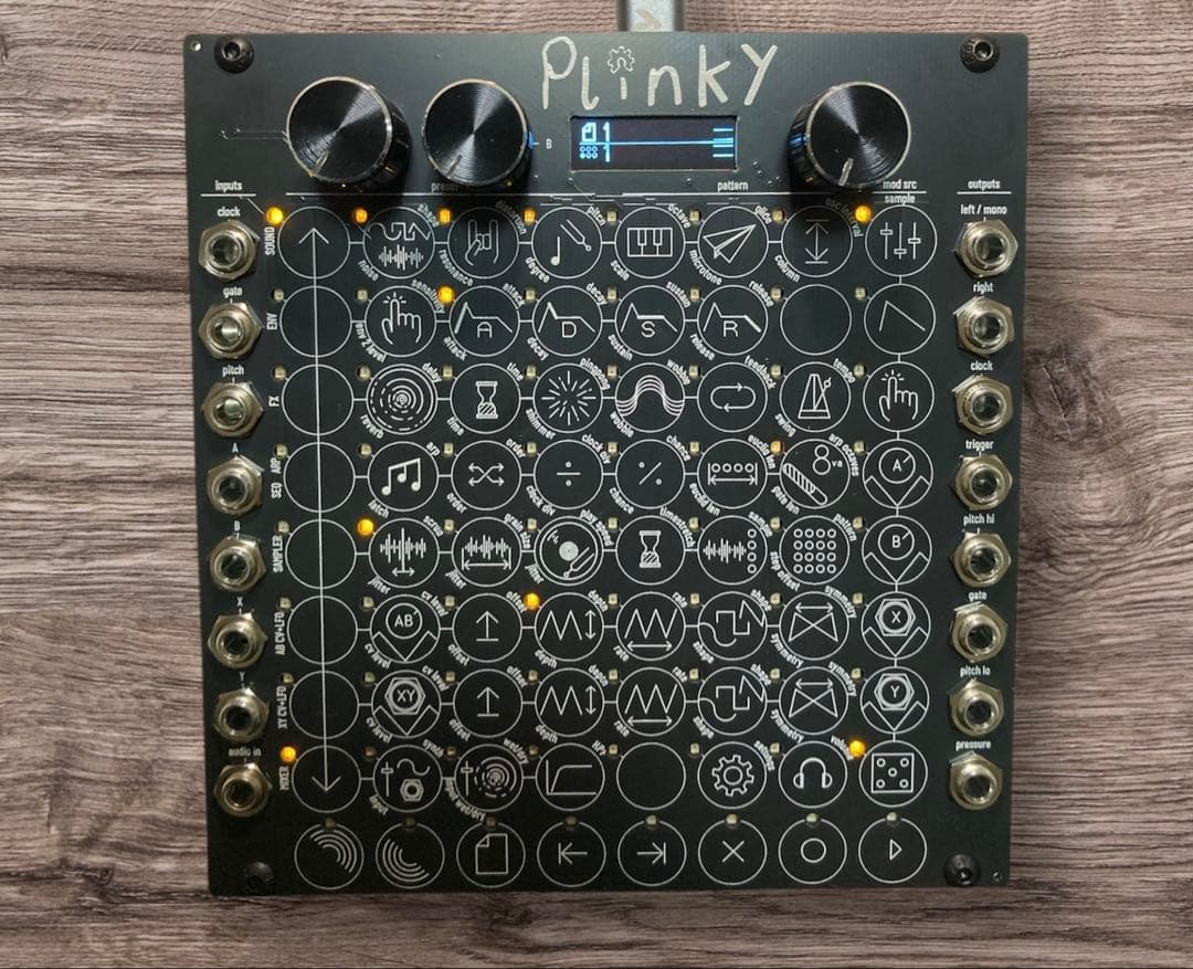 Plinky synth V3 ユーロラック タッチ式高機能シンセ　アンビエント