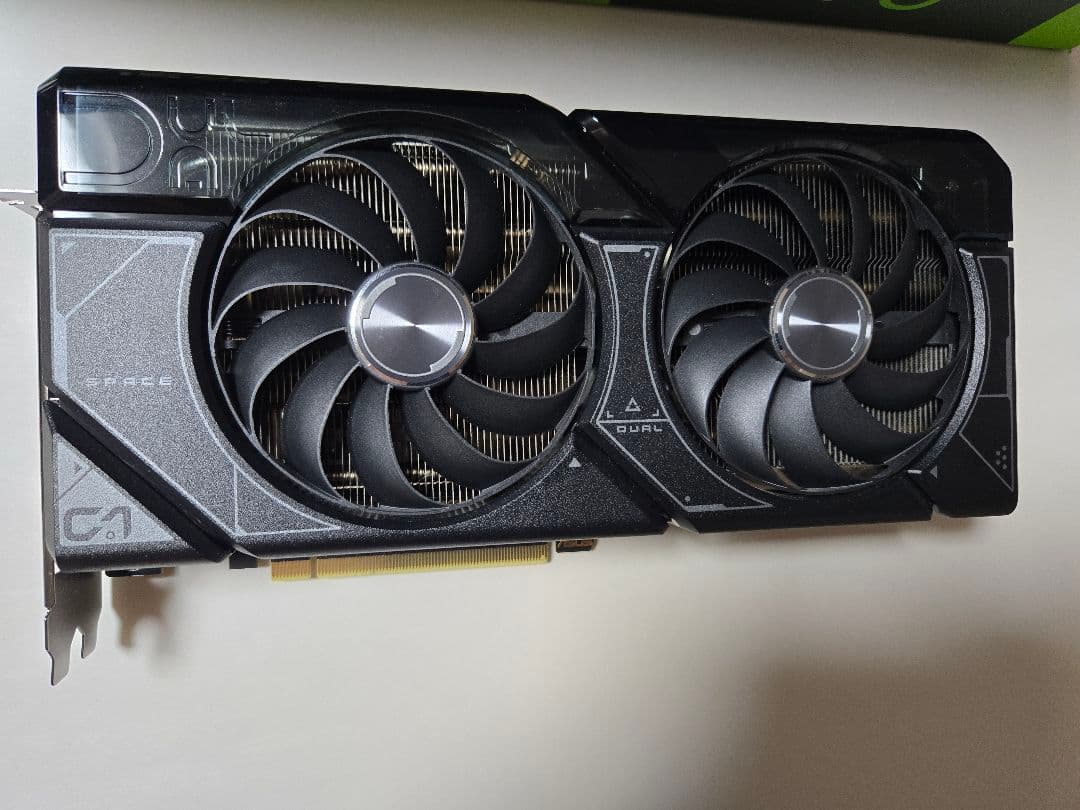 K　ASUS DUAL GEFORCE RTX 4070