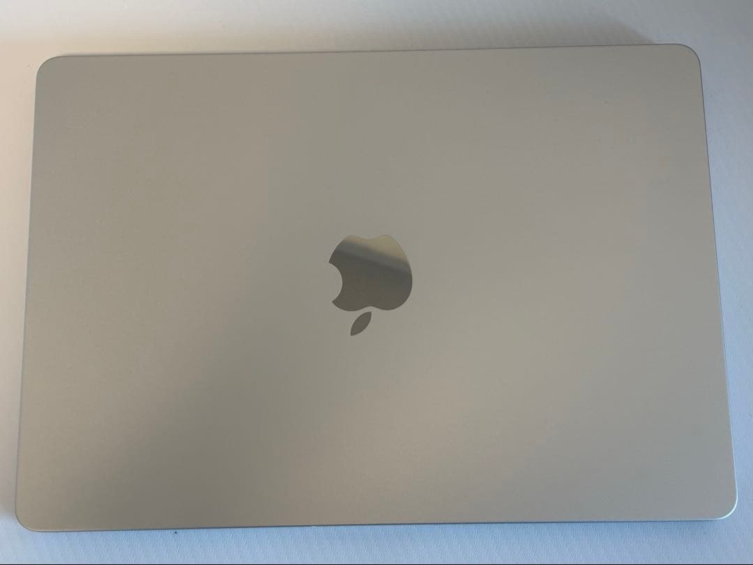 【美品・傷なし】M2 MacBook Air 13インチ スターライト 8GB