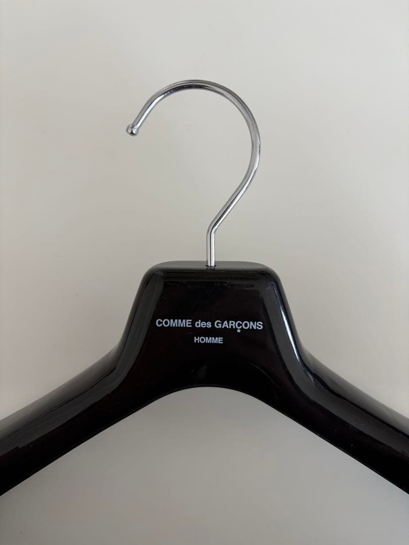 COMME des GARCONSのハンガー（メンズx合計8本）