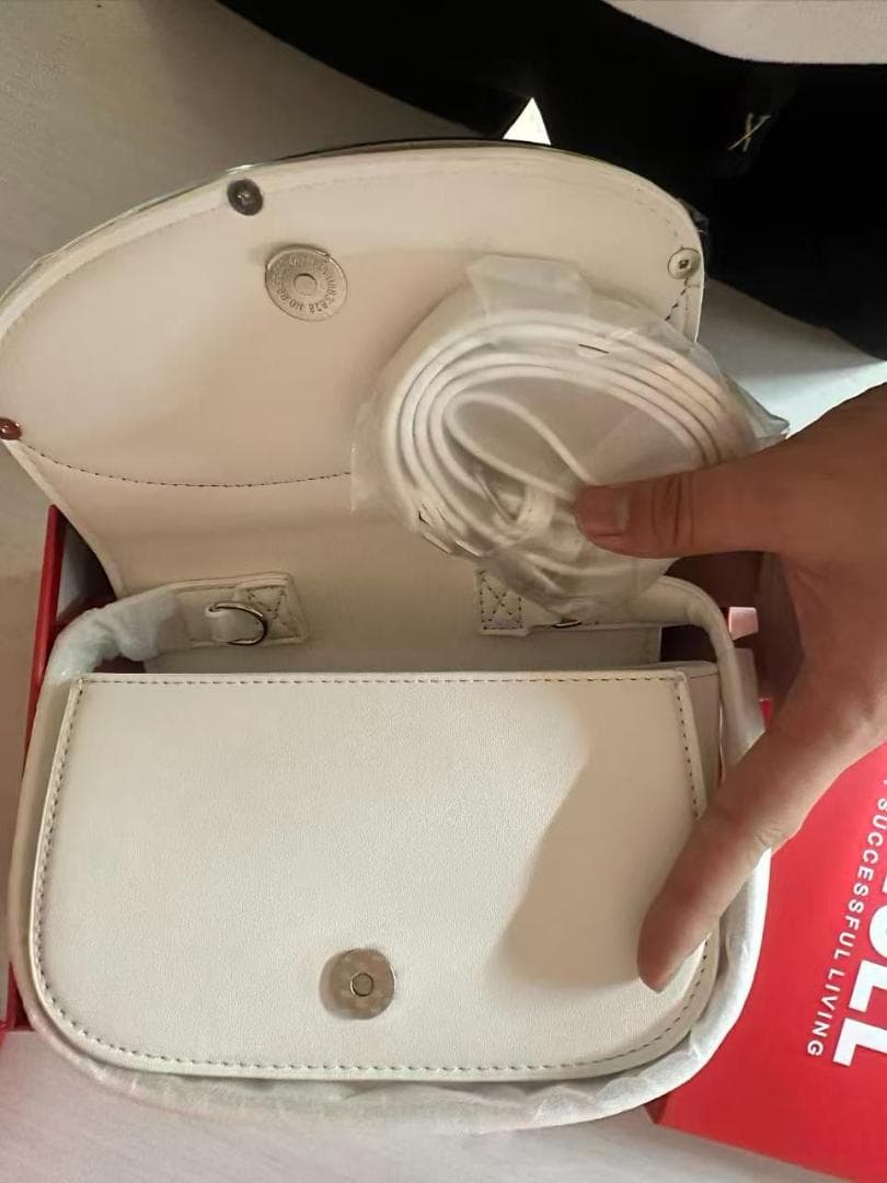 【本日発送】DIESEL ホワイト ショルダーバッグ20*7*13cm