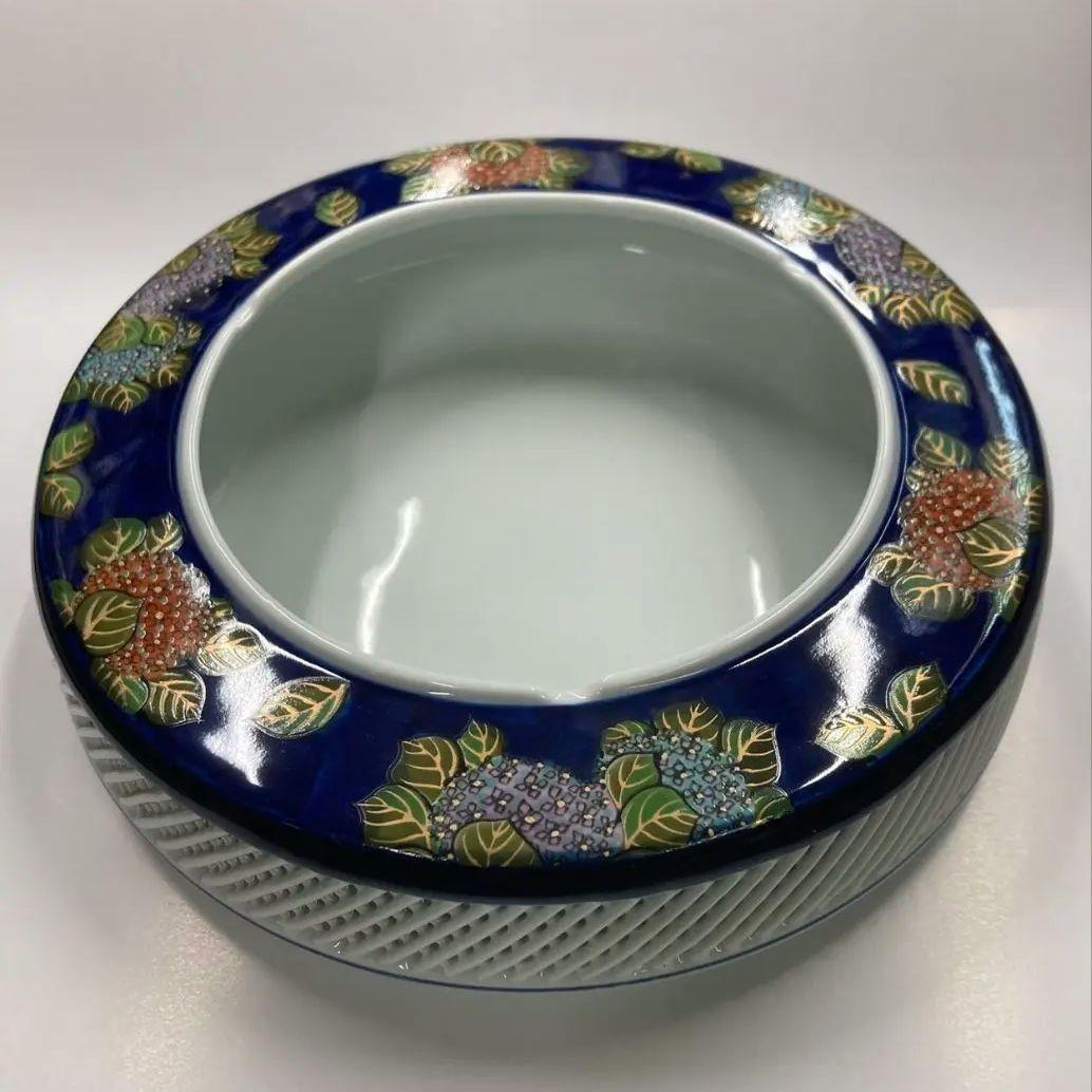 新品　希少　有田焼　紫陽花柄　灰皿　透かし網目焼 琴峰窯　峰之作