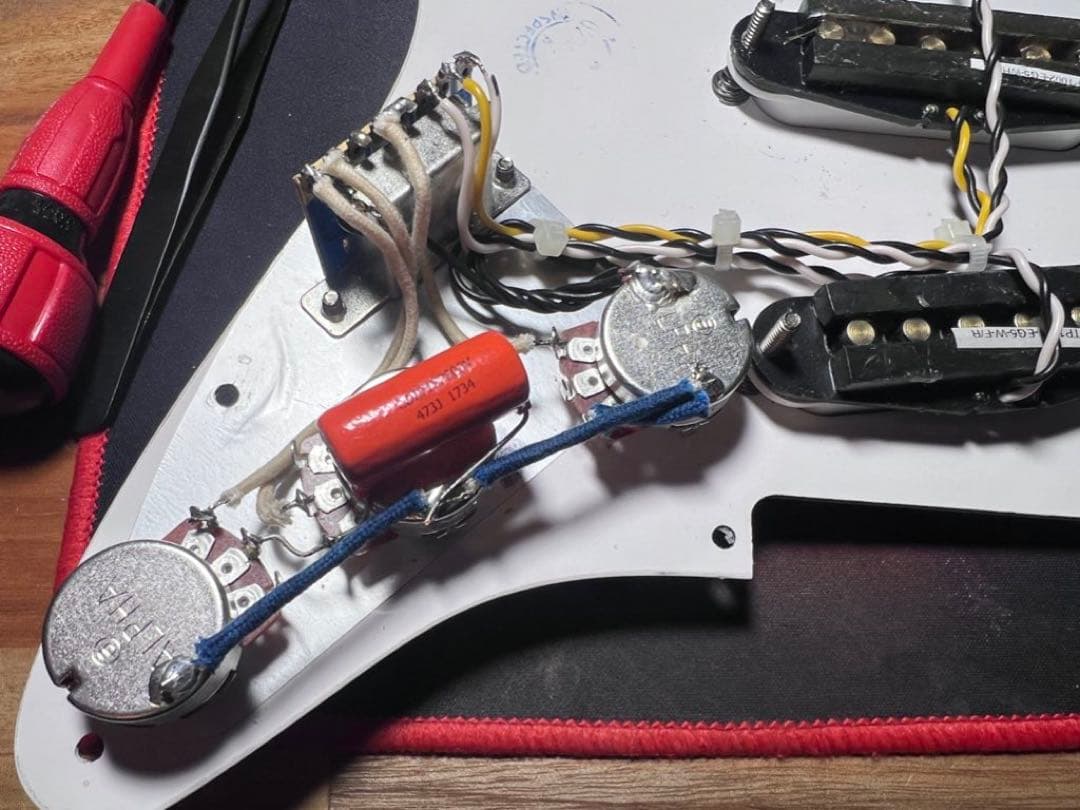 Squier Stratocaster ストラトキャスター カスタム済