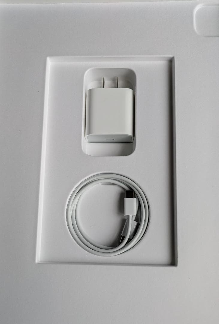 ペン＋キーボード 12.9インチiPad Pro Wi-Fi 128GB第5世代