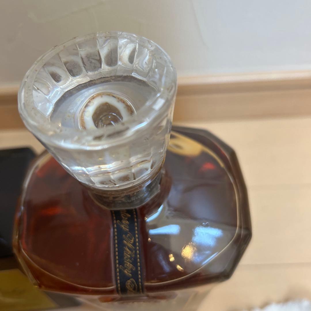 古酒　サントリー ローヤル（クィーンサイズ） & クレスト セット　2箱　4本