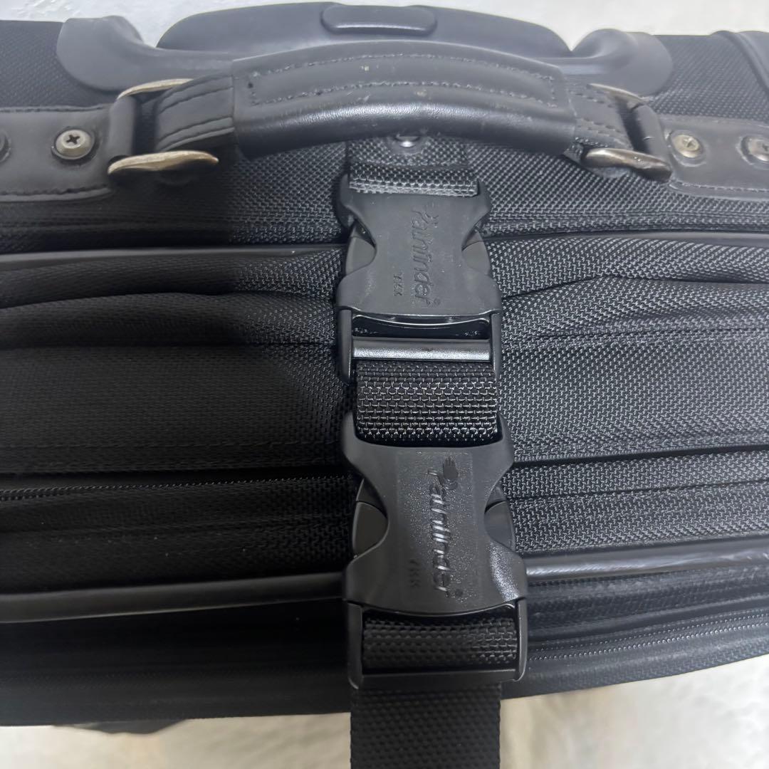 【極希少】Pathfinder キャリーケース トランクケース トラベルバッグ