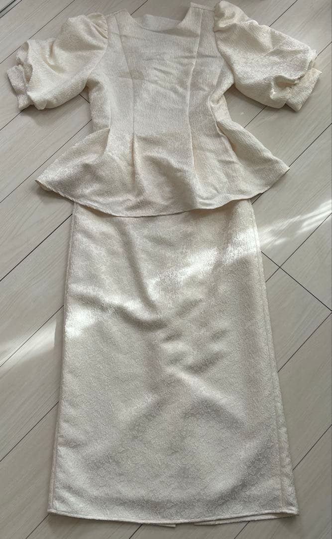 Flower jacquard set up dress ホワイト