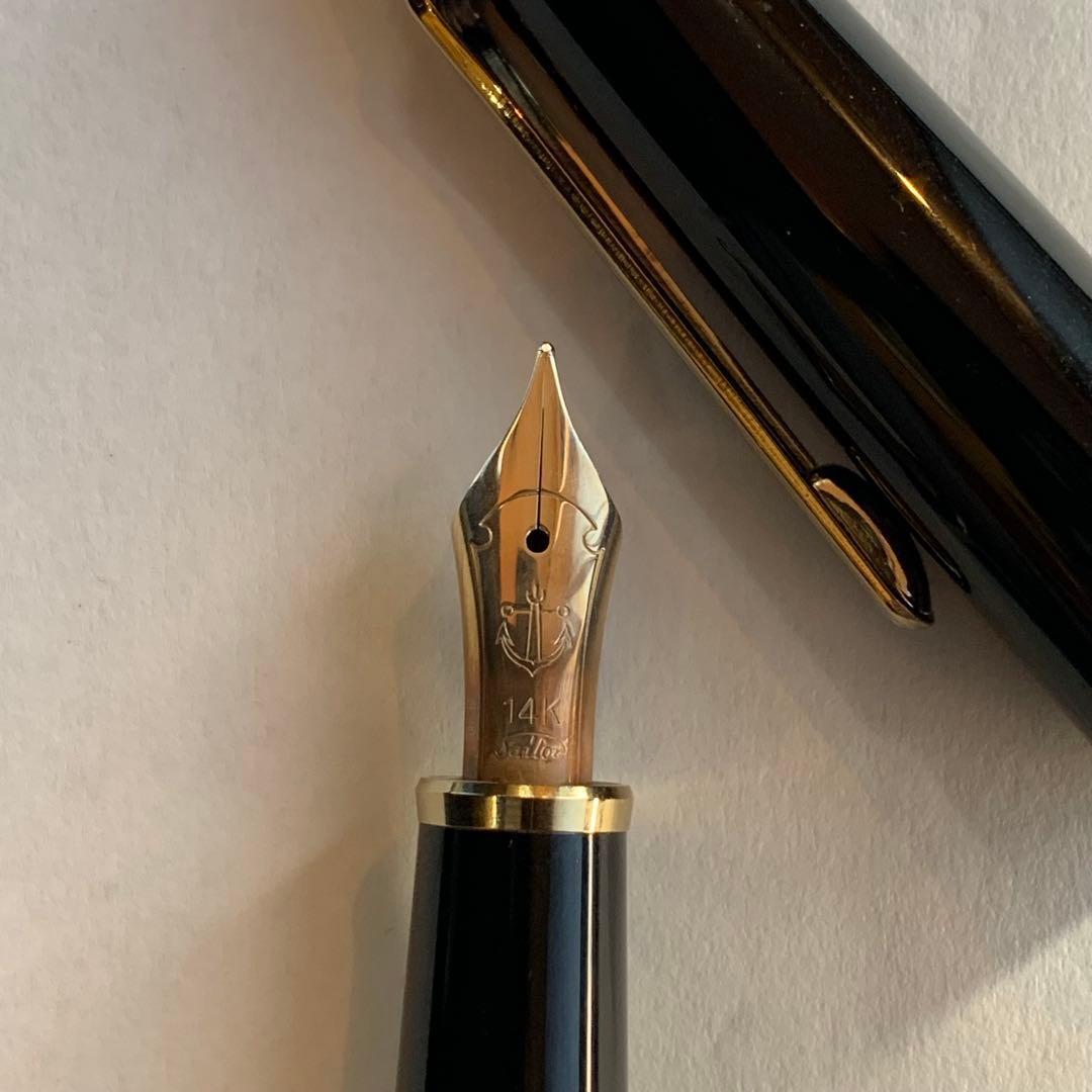 セーラー　SAILOR 万年筆FOUNDED 1911 ペン先14K