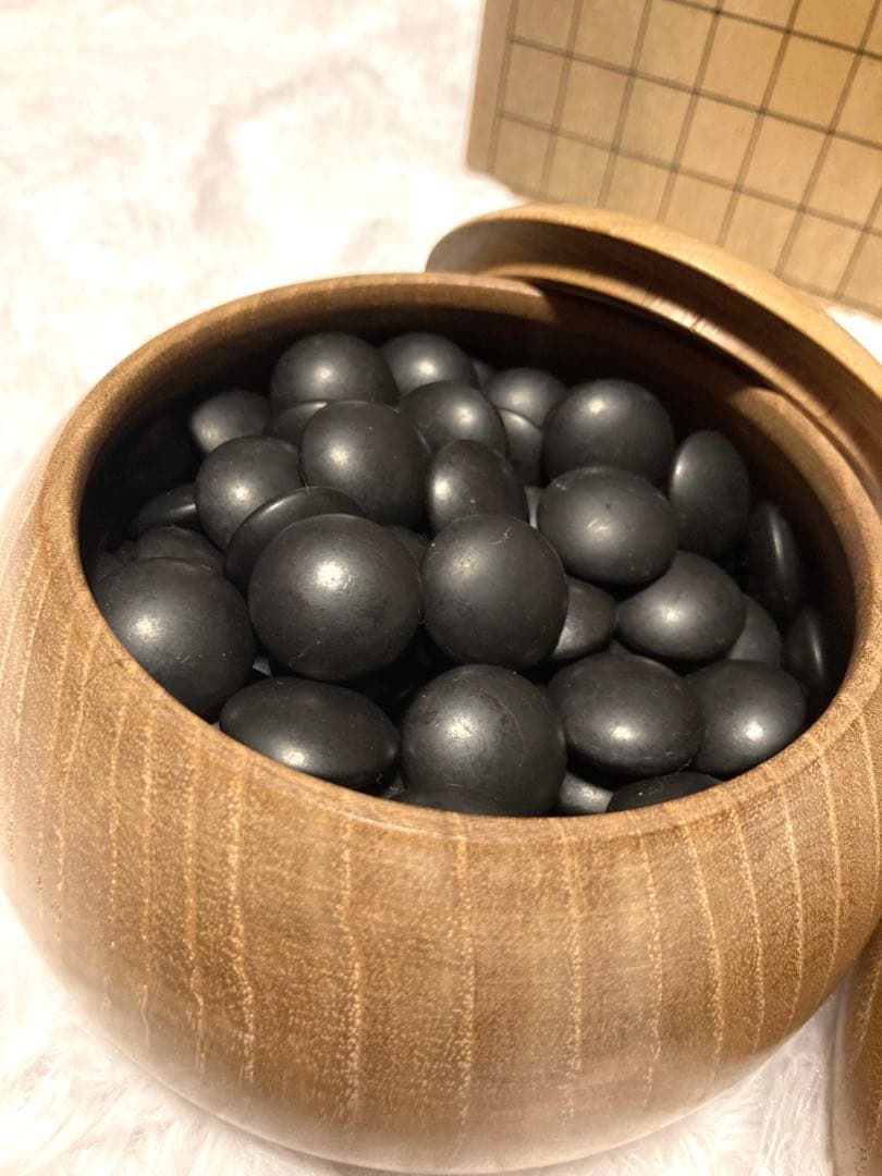 日向特製蛤碁石 雪印 37号 本那智黒 本蛤碁石 白179個 黒182個碁笥