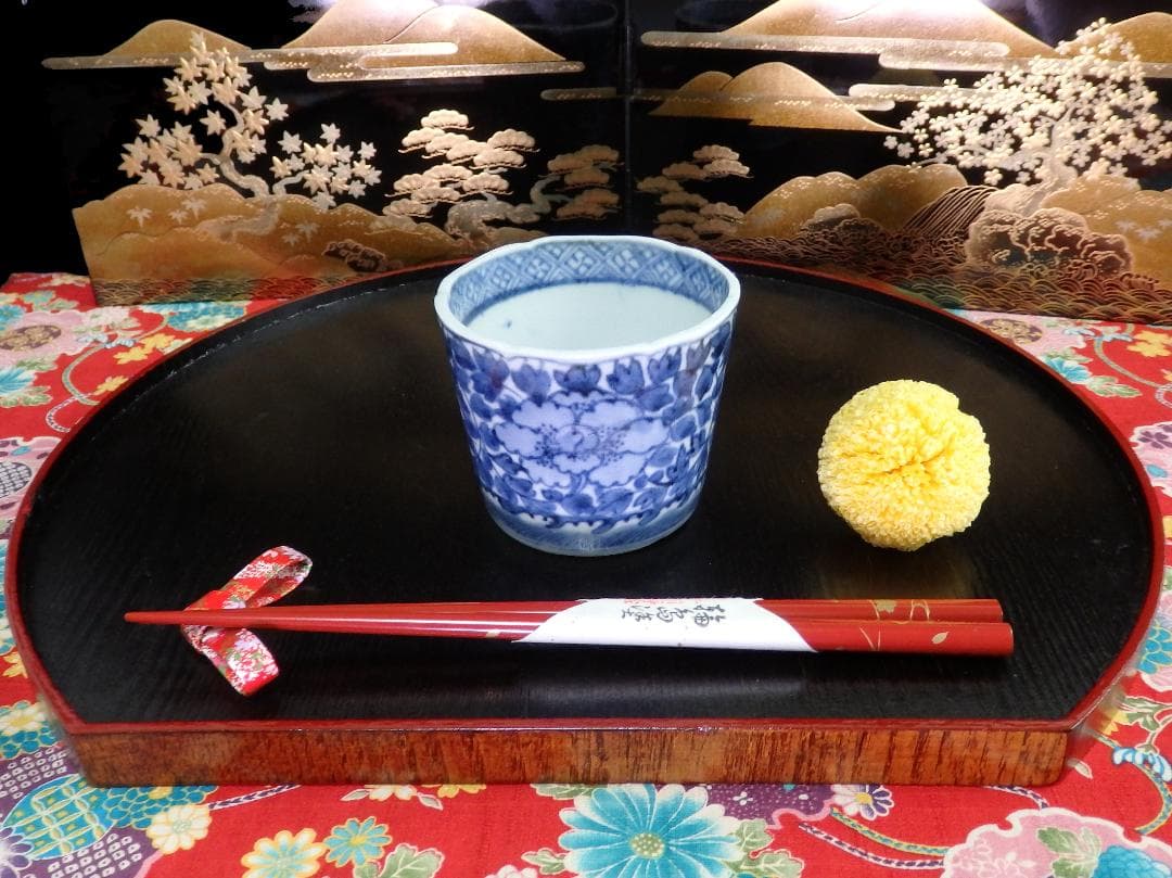 古伊万里　染付　牡丹に牡丹葉繋ぎ紋の図　蕎麦猪口　 C503AS-CSw