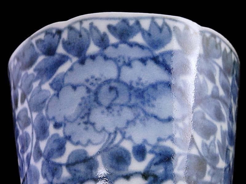 古伊万里　染付　牡丹に牡丹葉繋ぎ紋の図　蕎麦猪口　 C503AS-CSw